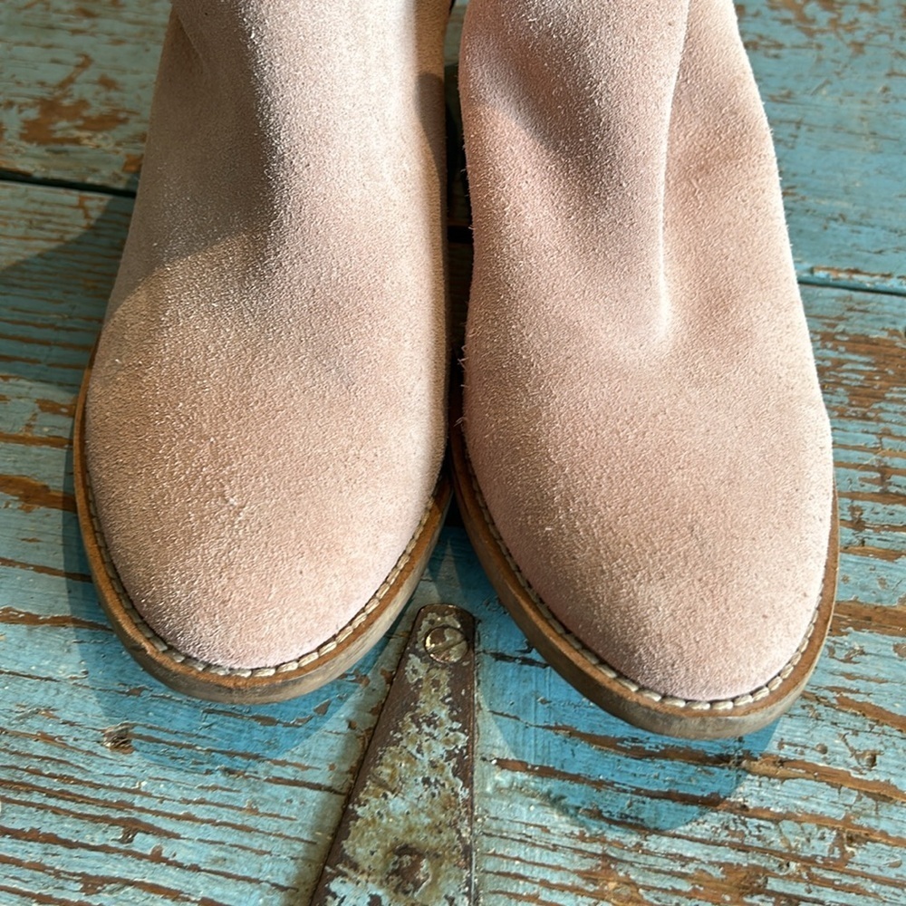 Kelsi Dagger Brooklyn Suede Ankle Booties Blush Pink Size 7 - Picture 3 of 7